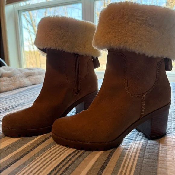 Ugg Rich Brown Suede Ankle Boots - NWT UGG | Shoes | Ugg Brown Suede Ankle Boots With Laceup Design  main image 3